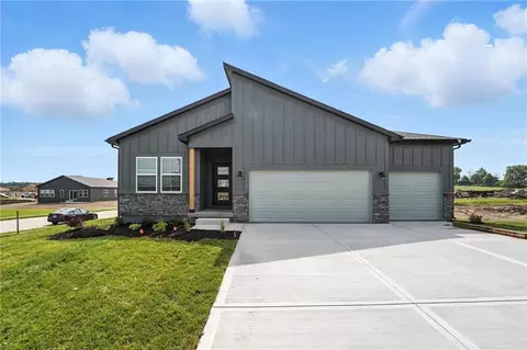 10632 N Jarboe St, Kansas City, MO 64155