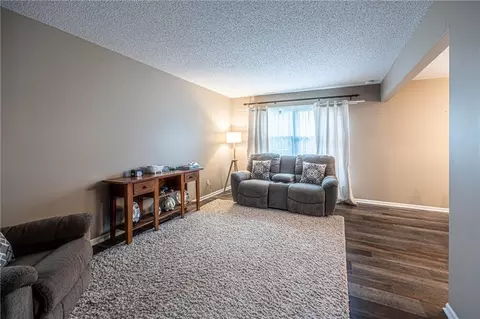 Living - 1804 S Nicklaus Dr, Clinton, MO 64735 photo 1 of 5
