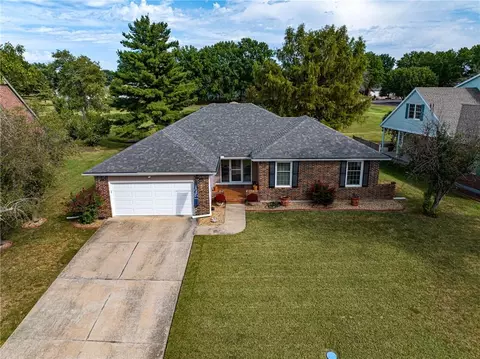 View/Area - 1804 S Nicklaus Dr, Clinton, MO 64735 photo 1 of 4