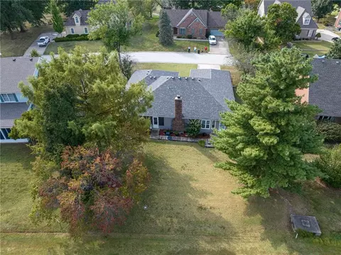 View/Area - 1804 S Nicklaus Dr, Clinton, MO 64735 photo 2 of 4