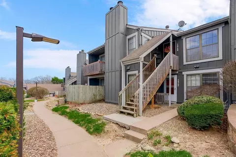 12739 W 110th Ter, Overland Park, KS 66210