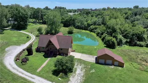 17301 E Kentucky Rd, Independence, MO 64058