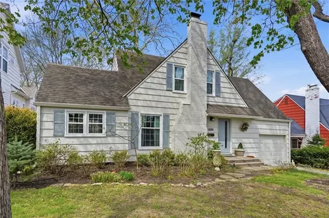 6800 Granada Rd, Prairie Village, KS 66208