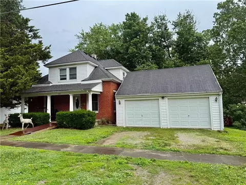 403 Chestnut St, Richmond, MO 64085