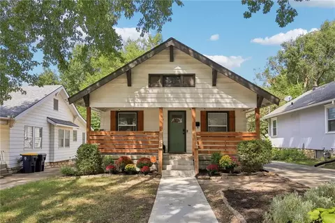 1010 E 76 St, Kansas City, MO 64131