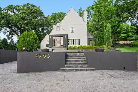 4963 Ward Pkwy, Kansas City, MO 64112