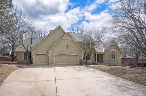 4417 W 130th St, Leawood, KS 66209
