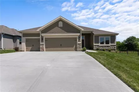 11152 N Bristol Ave, Kansas City, MO 64156