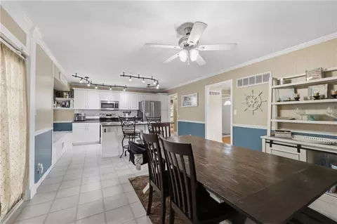 Entry Way - 4022 S Hands Cir, Independence, MO 64055 photo 3 of 3