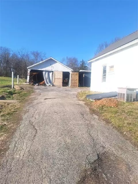 406 E Osage St, Plattsburg, MO 64477