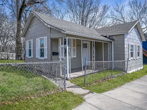 408 N 5th St, Leavenworth, KS 66048