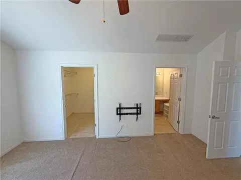 Bedroom - 823 NE Devon Dr, Lees Summit, MO 64064 photo 2 of 5