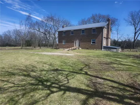 23779 County Road 1077 Rd, Parker, KS 66072