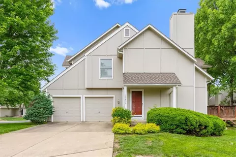 15456 Floyd St, Overland Park, KS 66223