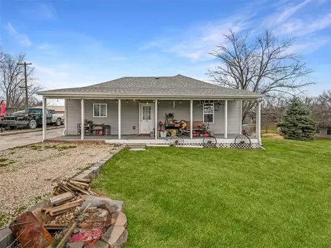907 George St, Atchison, KS 66002