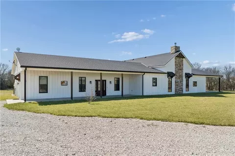 34456 Harmony Rd, Paola, KS 66071