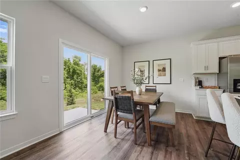 Dining - 722 Fallen Leaf Dr, Belton, MO 64012 photo 2 of 2