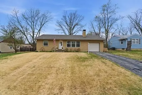 2804 Spring Garden St, Leavenworth, KS 66048