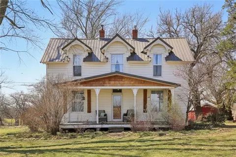 1031 NE 301 Rd, Leeton, MO 64761