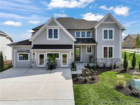 7947 Millridge St, Shawnee, KS 66220