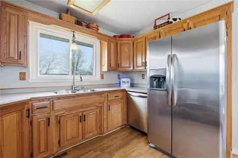 Kitchen - 1305 Sam Den Cir, Cameron, MO 64429 photo 3 of 4
