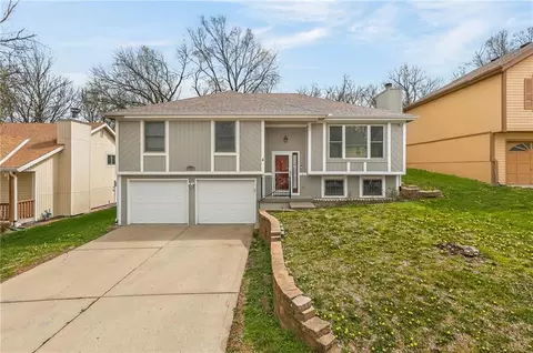 4115 N Troost Ave, Kansas City, MO 64116