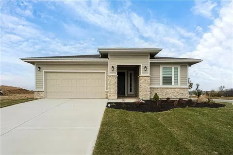 1700 NW 105th Ter, Kansas City, MO 64155