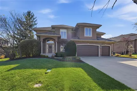 5201 W 164th St, Overland Park, KS 66085