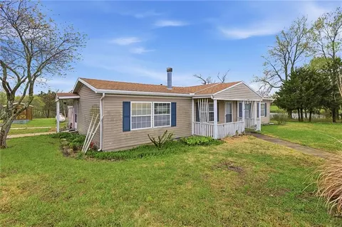 33419 S State Route F Hwy, Garden City, MO 64747