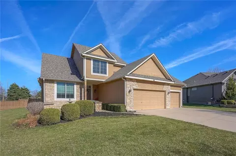 16155 S Harbinger St, Olathe, KS 66062