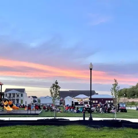 1001 S River View Ave, Independence, MO 64056