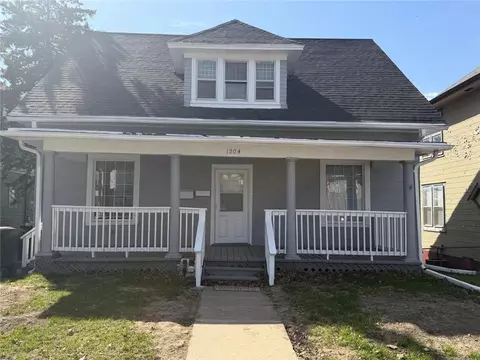 1204 N 8th St, Saint Joseph, MO 64505