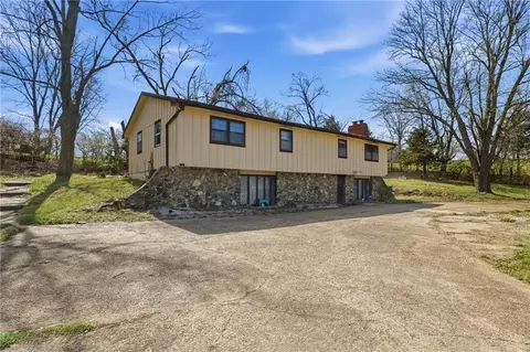 Exterior - 14903 E Kentucky Rd, Independence, MO 64050 photo 8 of 8