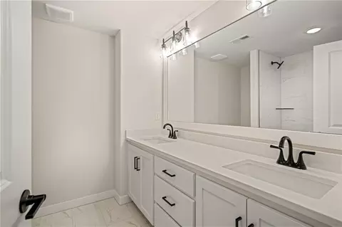 Bath - 25010 W 89th Ter, Lenexa, KS 66227 photo 3 of 4