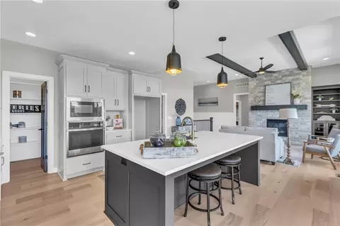 16922 S Illusion St, Olathe, KS 66062