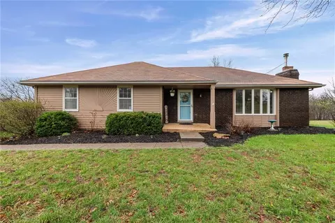 17139 SE State Route Y Hwy, Dearborn, MO 64439