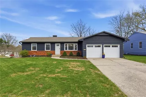 4853 NE Gladstone Ave, Kansas City, MO 64119