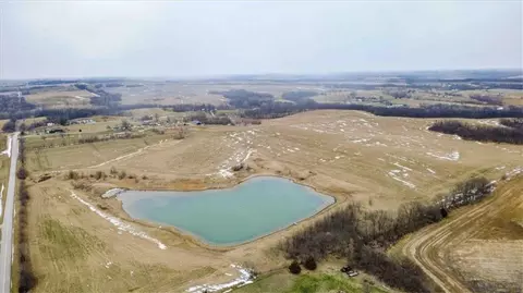 22305 P Hwy, Weston, MO 64098