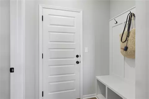 Entry Way - 20312 E 22nd St, Independence, MO 64057 photo 3 of 5