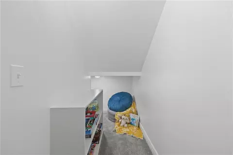 Entry Way - 20312 E 22nd St, Independence, MO 64057 photo 3 of 3