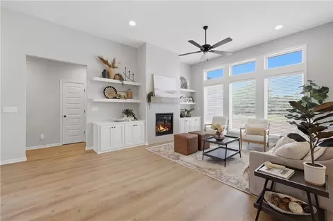 Living - 20312 E 22nd St, Independence, MO 64057 photo 2 of 4