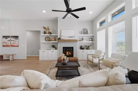 Living - 20312 E 22nd St, Independence, MO 64057 photo 1 of 4