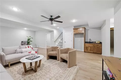 Living - 20312 E 22nd St, Independence, MO 64057 photo 3 of 4