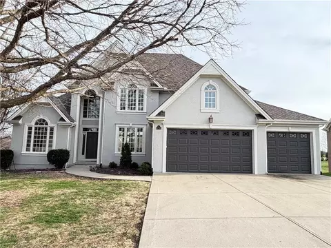 6205 NW 101st St, Kansas City, MO 64154