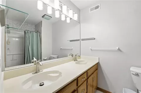 Bath - 1707 Shelby Dr, Raymore, MO 64083 photo 1 of 4