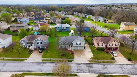 View/Area - 1707 Shelby Dr, Raymore, MO 64083 photo 2 of 3