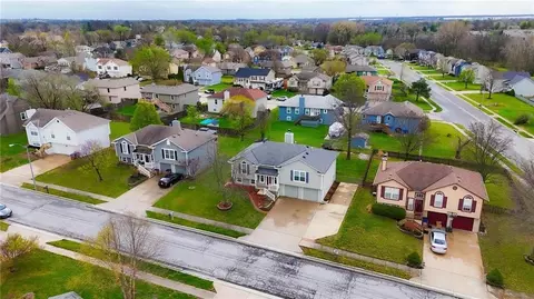 View/Area - 1707 Shelby Dr, Raymore, MO 64083 photo 3 of 3