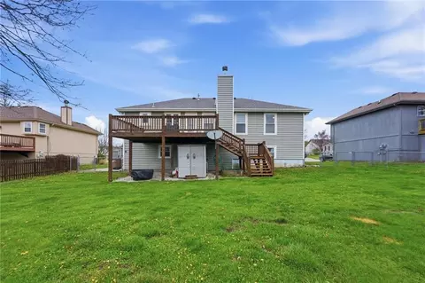 Exterior - 1707 Shelby Dr, Raymore, MO 64083 photo 5 of 6
