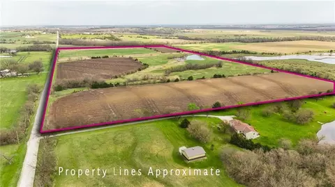 3850 Thomas Rd, Wellsville, KS 66092
