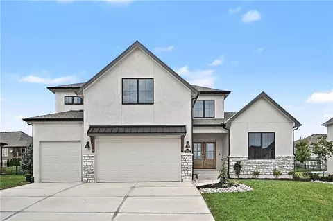 3014 NE 102nd St, Kansas City, MO 64155